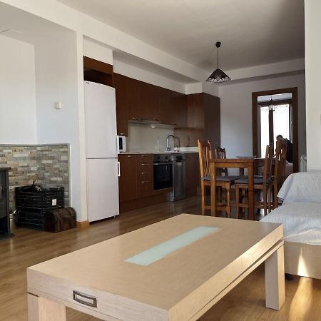 Apartamentos Turisticos Rio Gallego Fontellas  Bagian luar foto