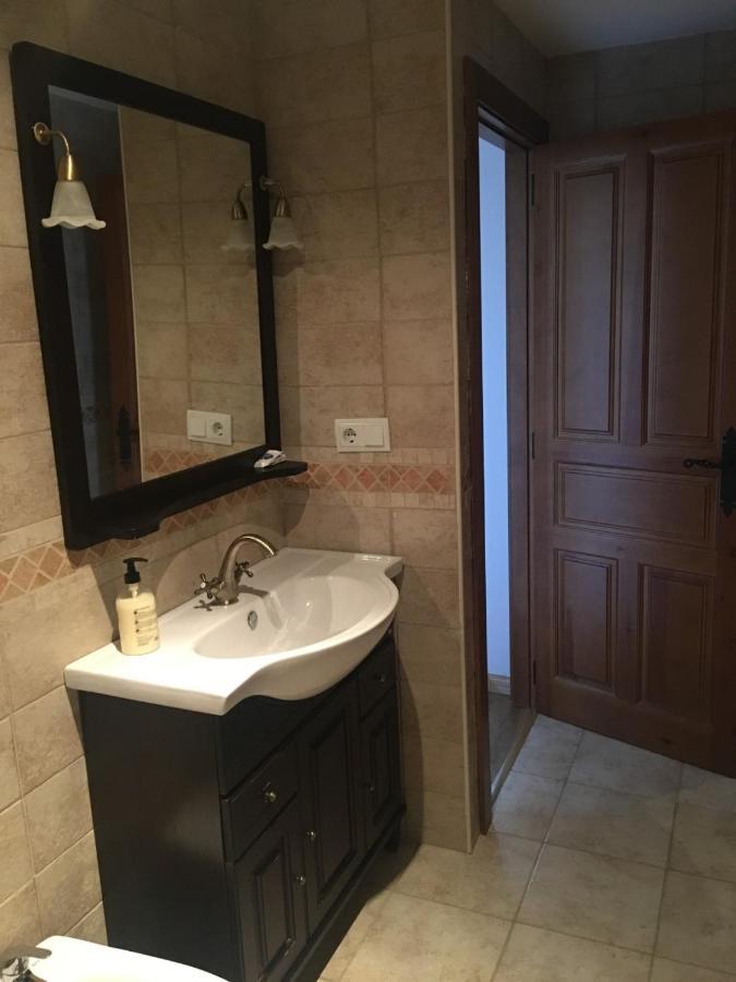 Apartamentos Turisticos Rio Gallego Fontellas  Bagian luar foto