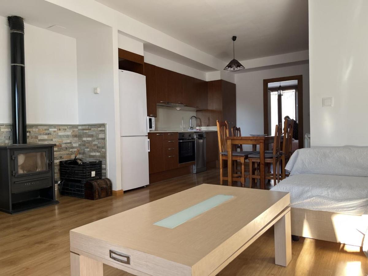 Apartamentos Turisticos Rio Gallego Fontellas  Bagian luar foto
